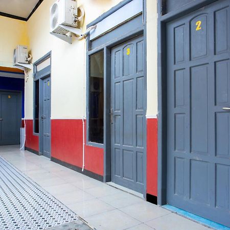 Spot On 2473 Buana Jaya Guest House Cilacap Dış mekan fotoğraf