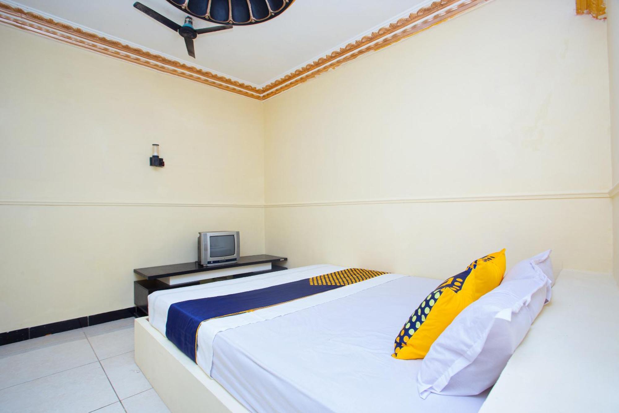 Spot On 2473 Buana Jaya Guest House Cilacap Dış mekan fotoğraf