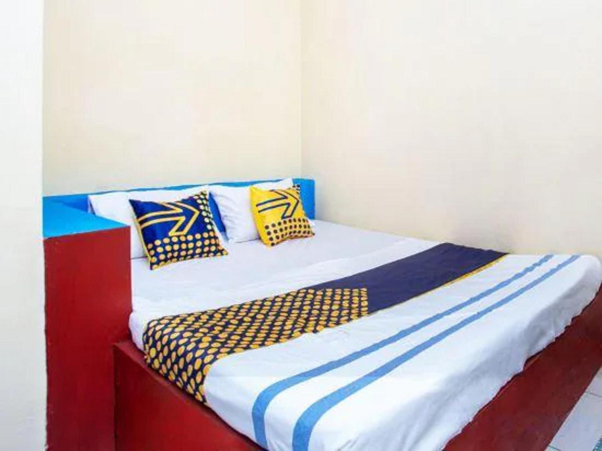 Spot On 2473 Buana Jaya Guest House Cilacap Dış mekan fotoğraf