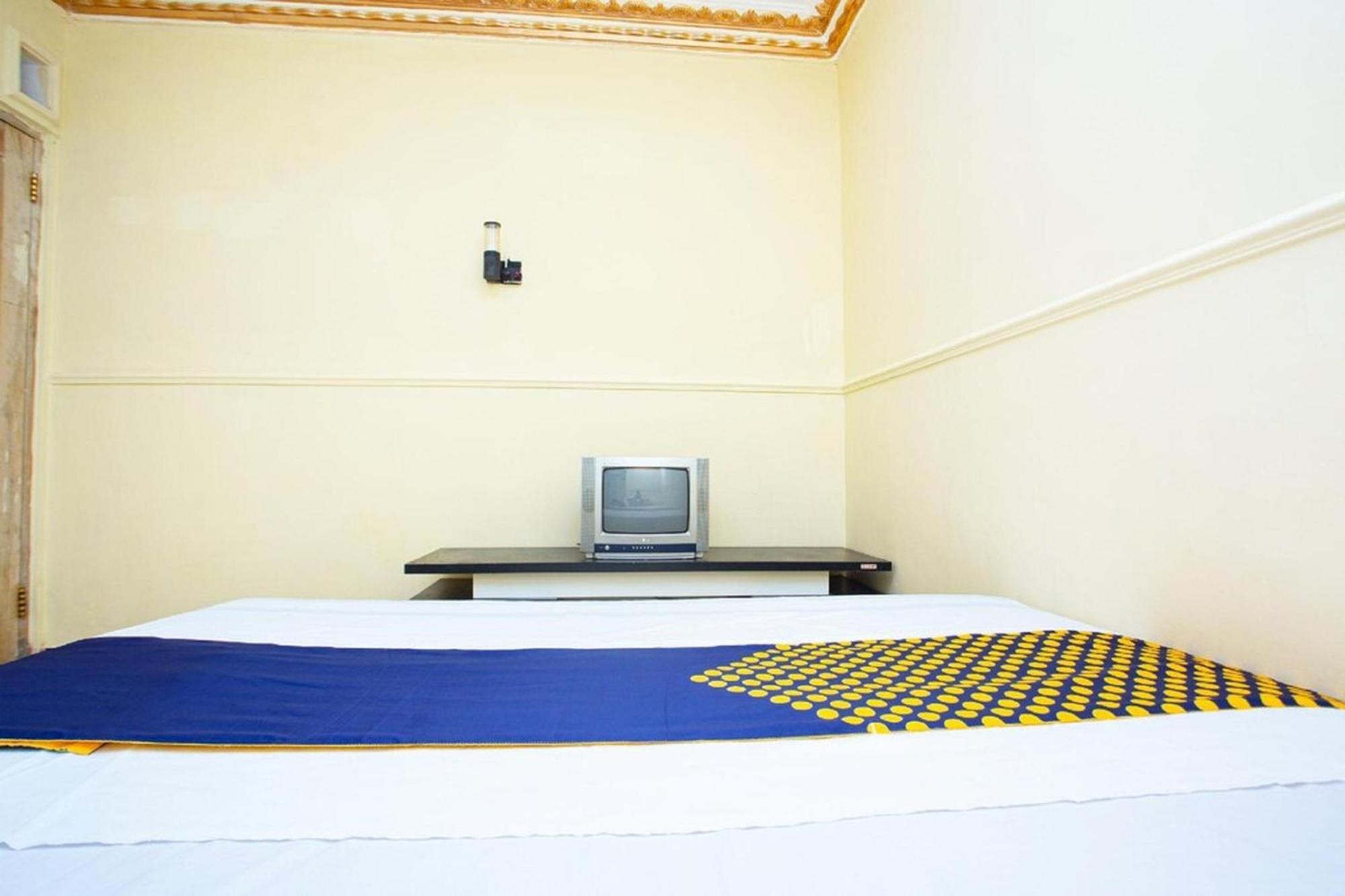Spot On 2473 Buana Jaya Guest House Cilacap Dış mekan fotoğraf
